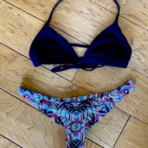 billabong 2 piece swimsuit Bikini top black bottom cheeky Palm Leaf geo print M